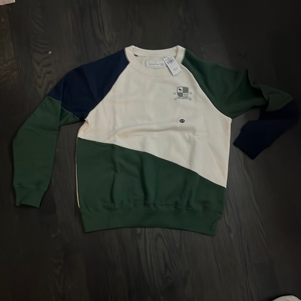 Brand new sweatshirt